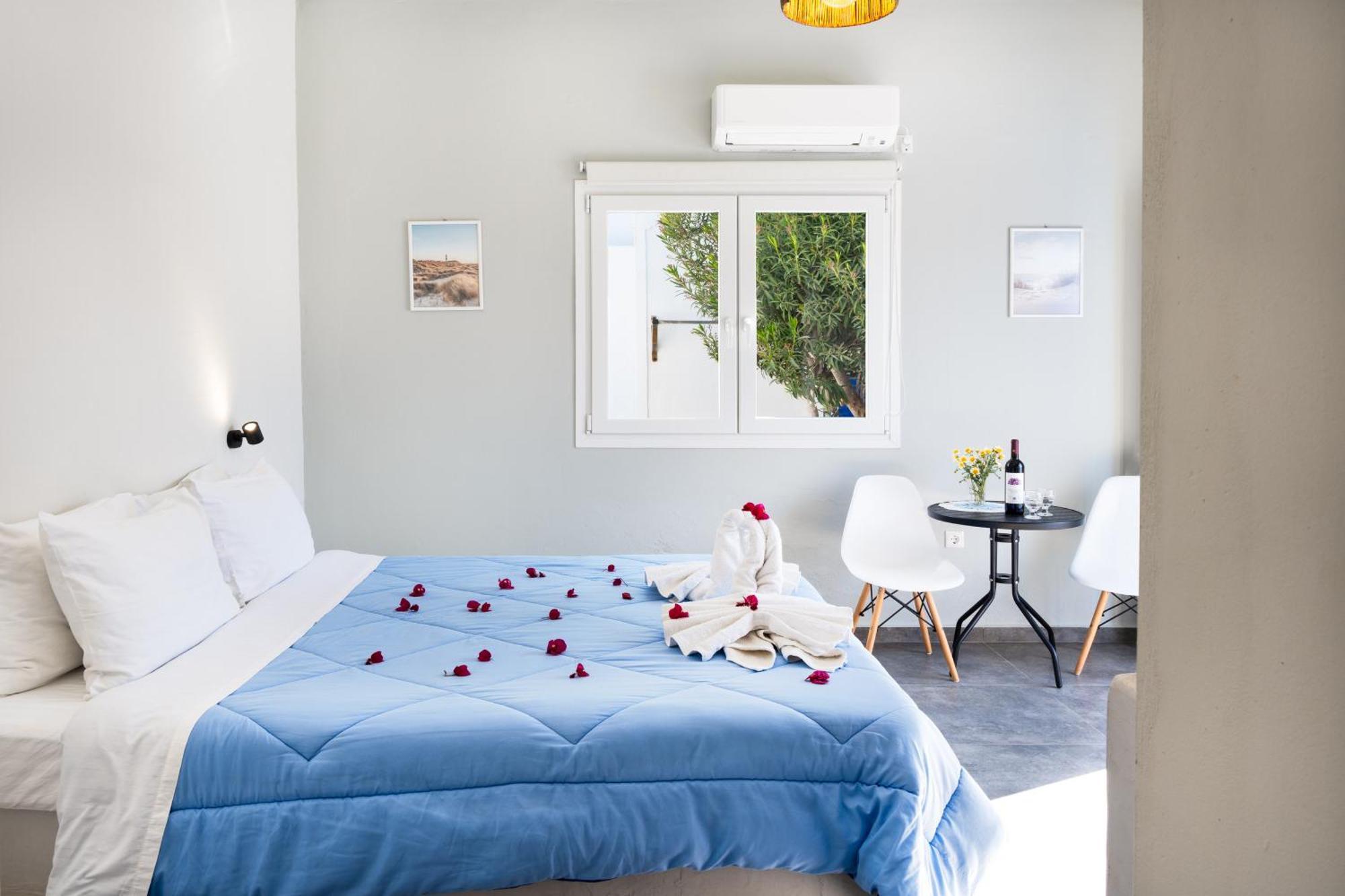 Appartamento Aegean Blue Santorini Perissa Esterno foto